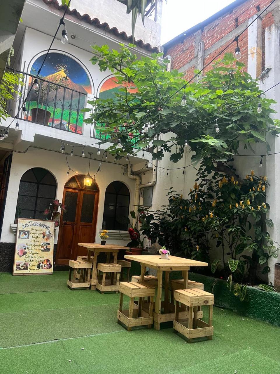 Hotel Alma Maya Antigua Buitenkant foto