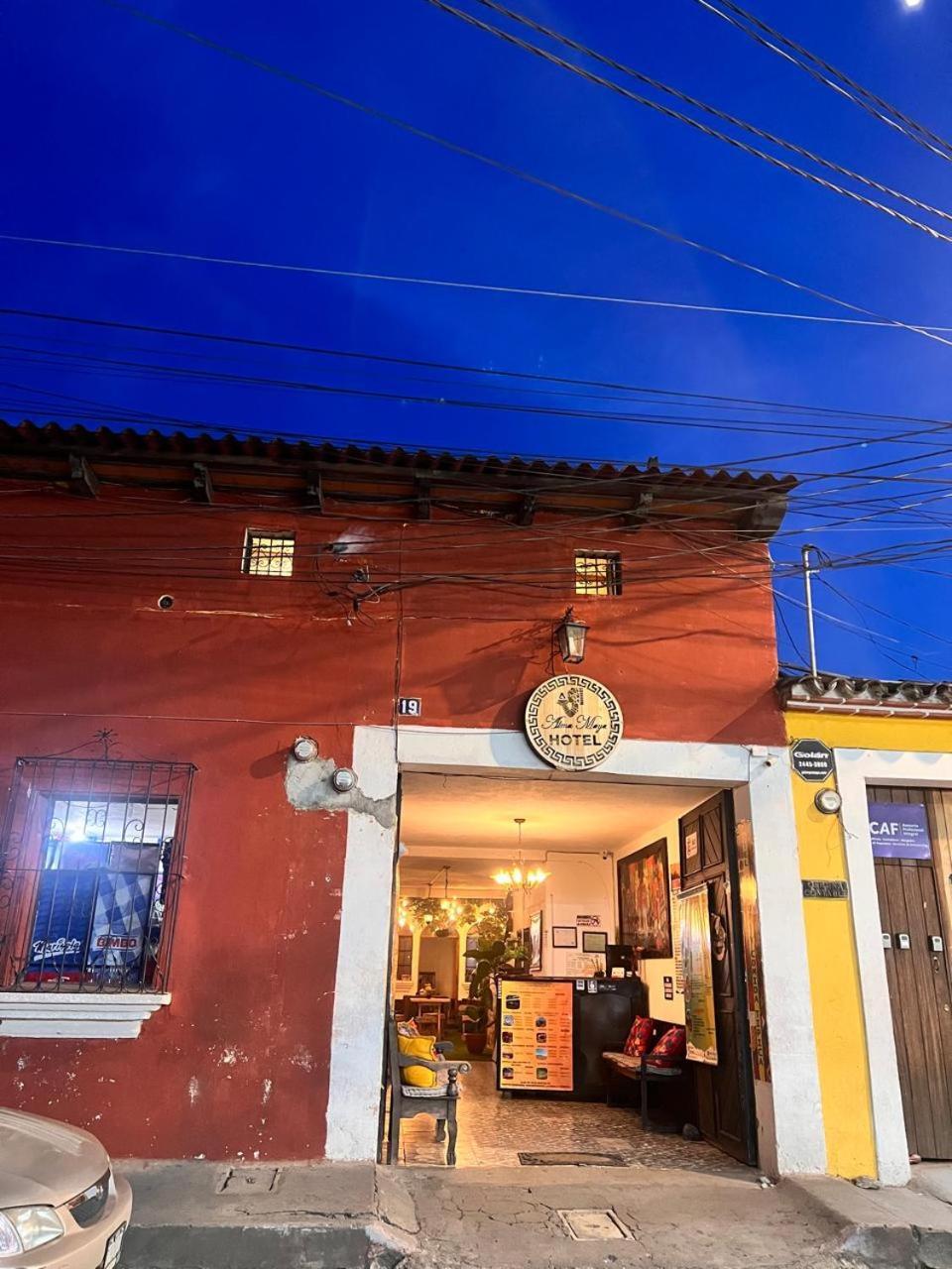 Hotel Alma Maya Antigua Buitenkant foto