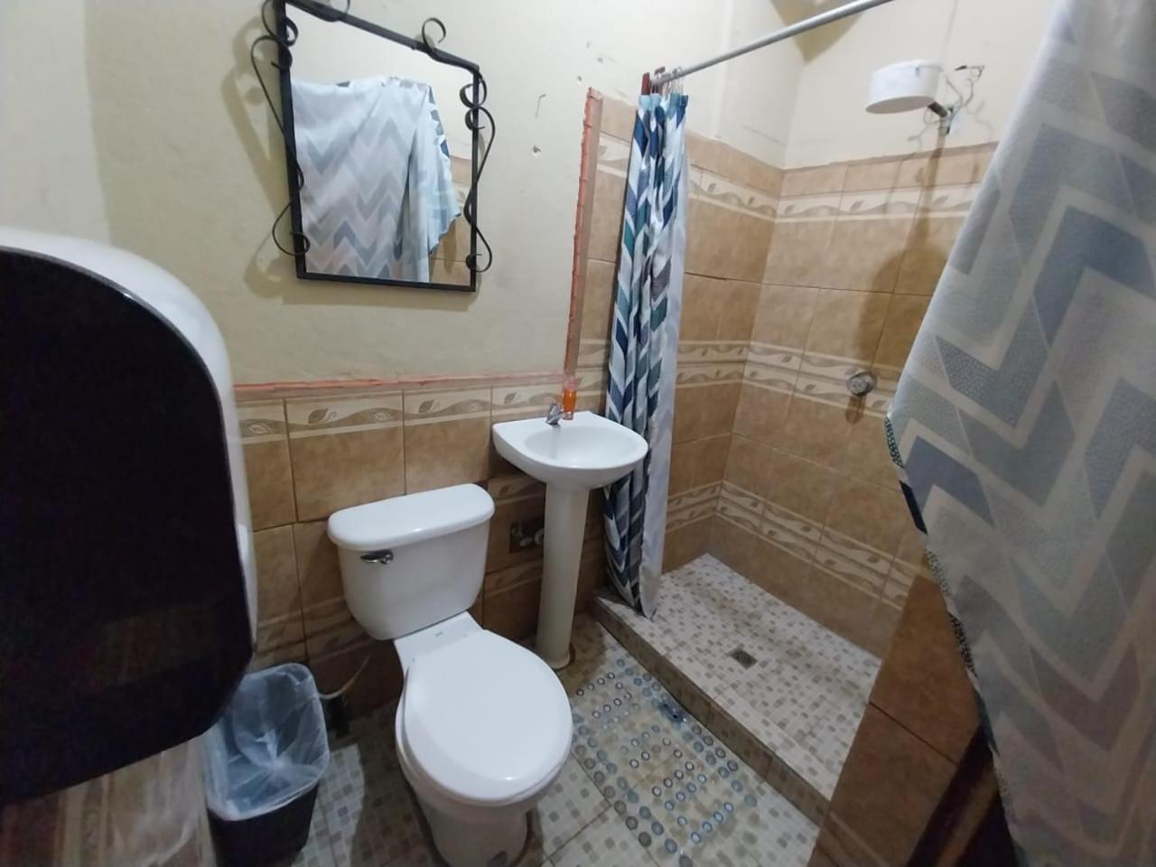 Hotel Alma Maya Antigua Buitenkant foto