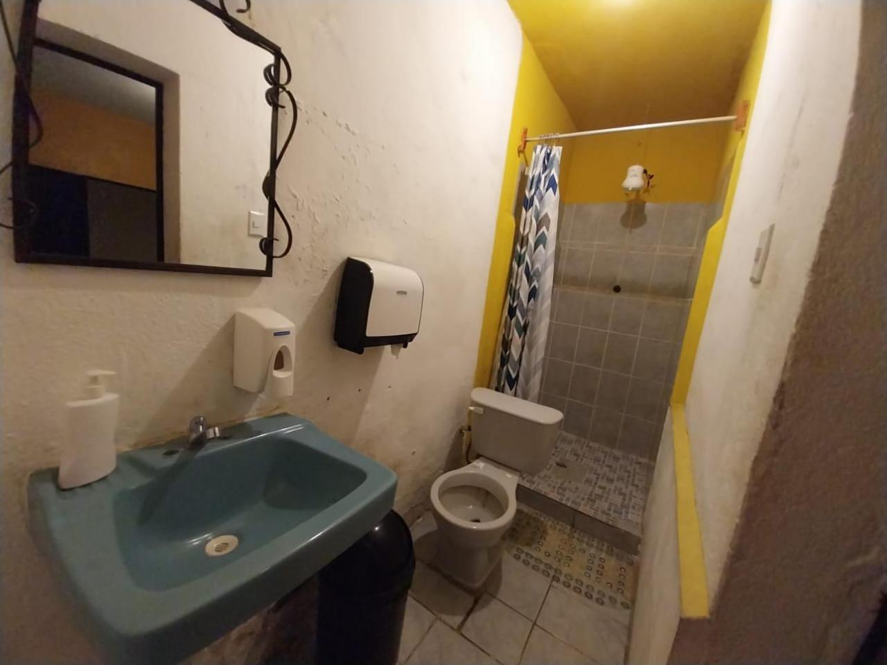 Hotel Alma Maya Antigua Buitenkant foto