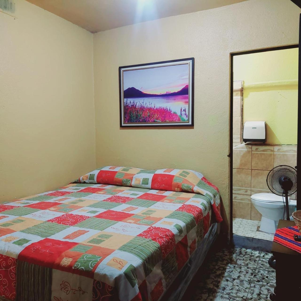 Hotel Alma Maya Antigua Buitenkant foto