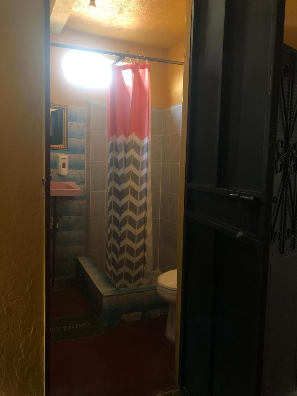Hotel Alma Maya Antigua Buitenkant foto