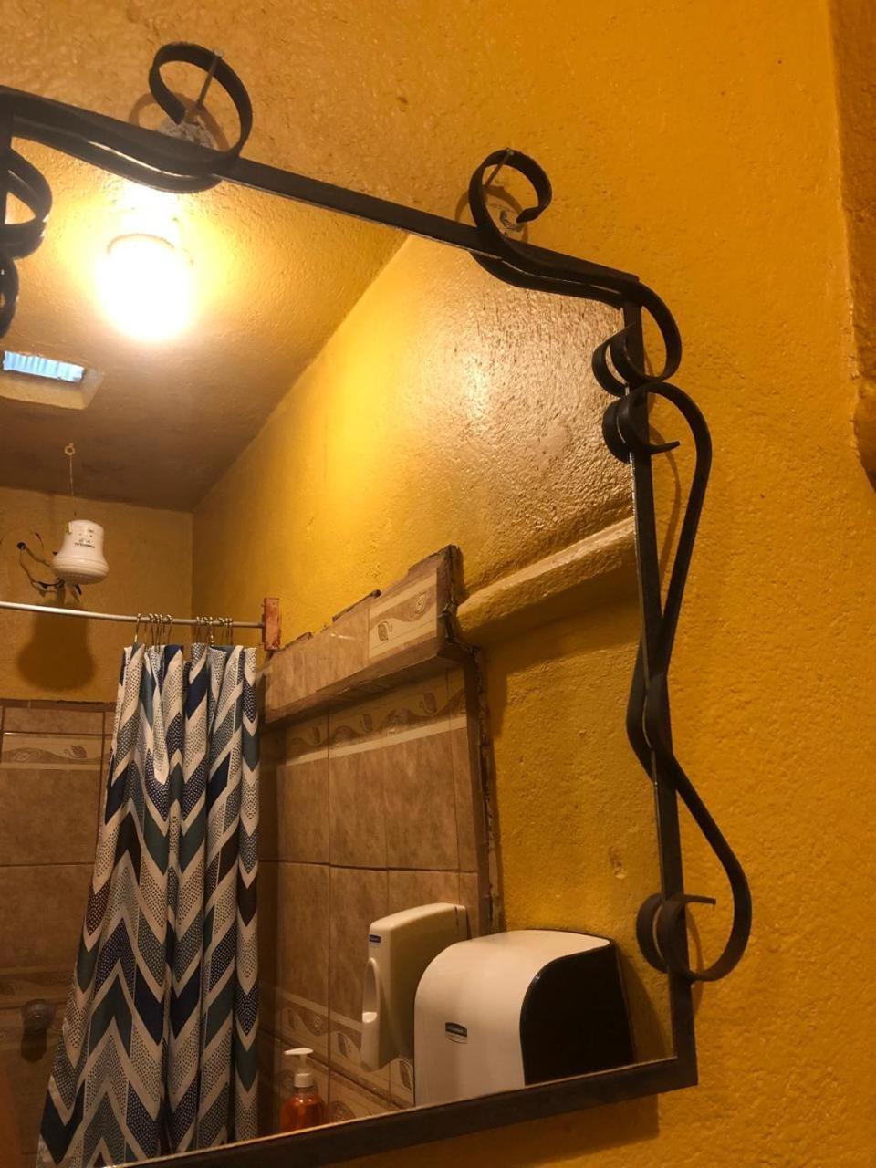 Hotel Alma Maya Antigua Buitenkant foto